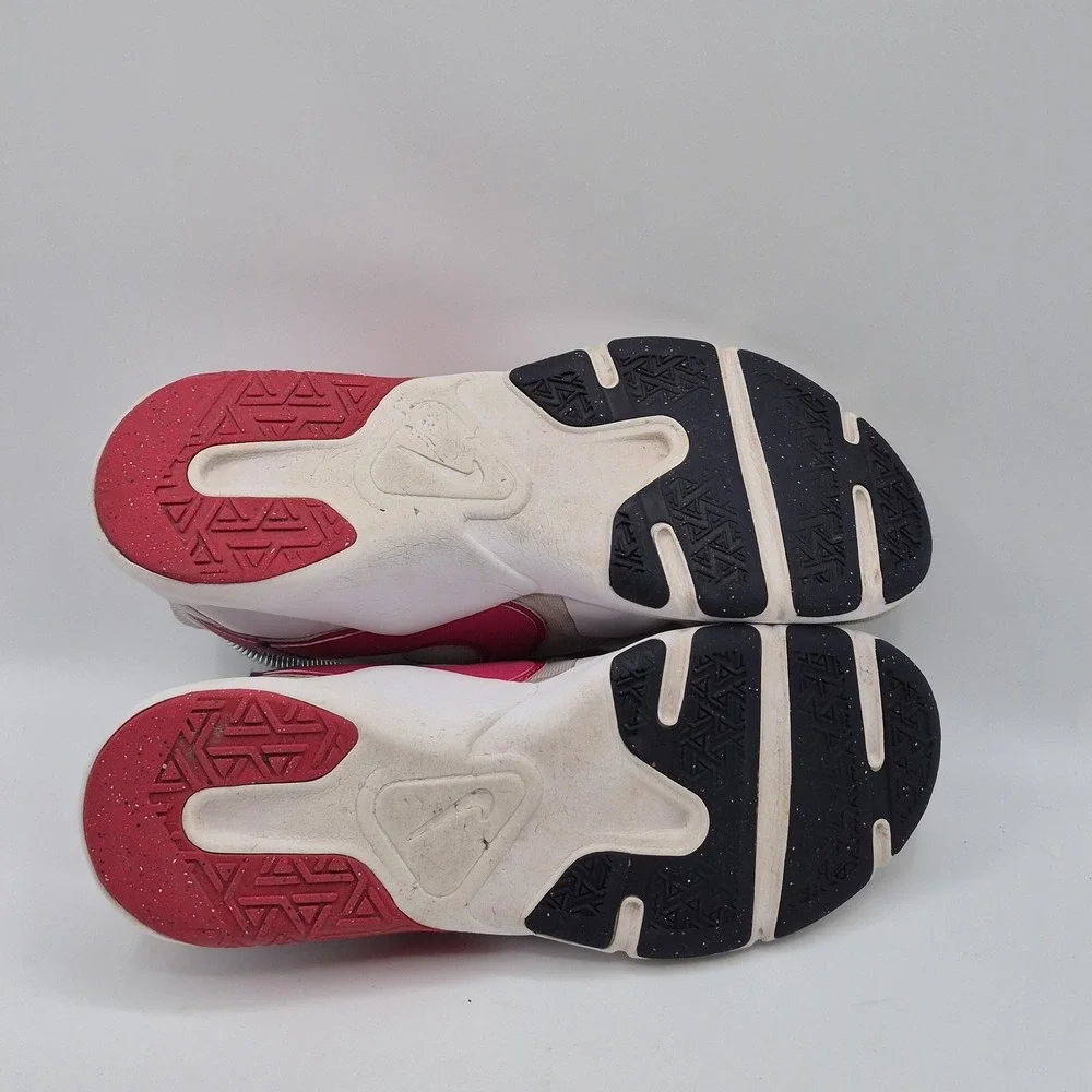Nike Legend Essential 2 Shoes Womens Size‎ 7.5 Training Sneakers CQ9545-556